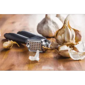 Garlic presser